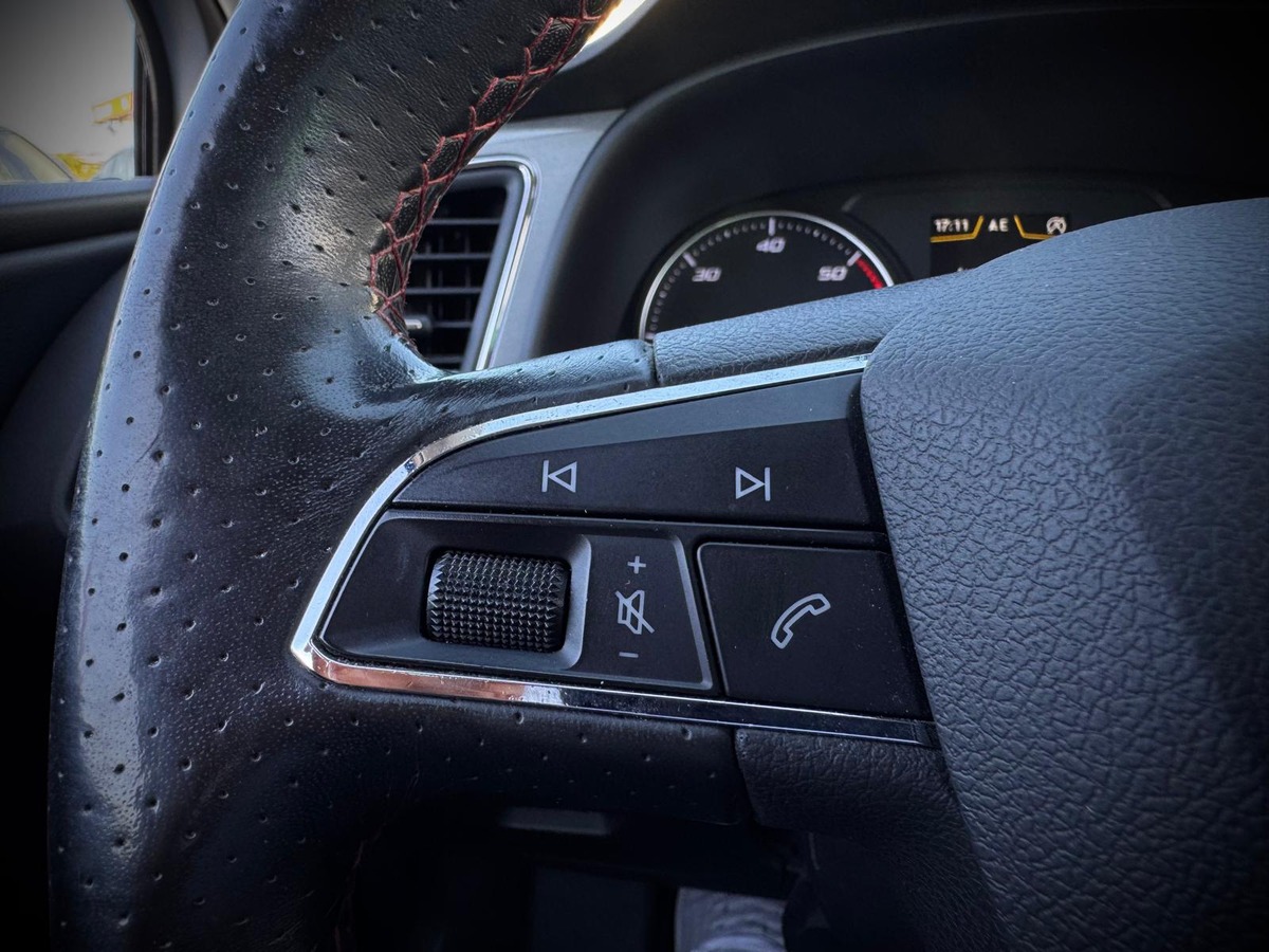 Seat Leon 2.0 tdi 150 FR / Distribution OK / Caméra / Carplay