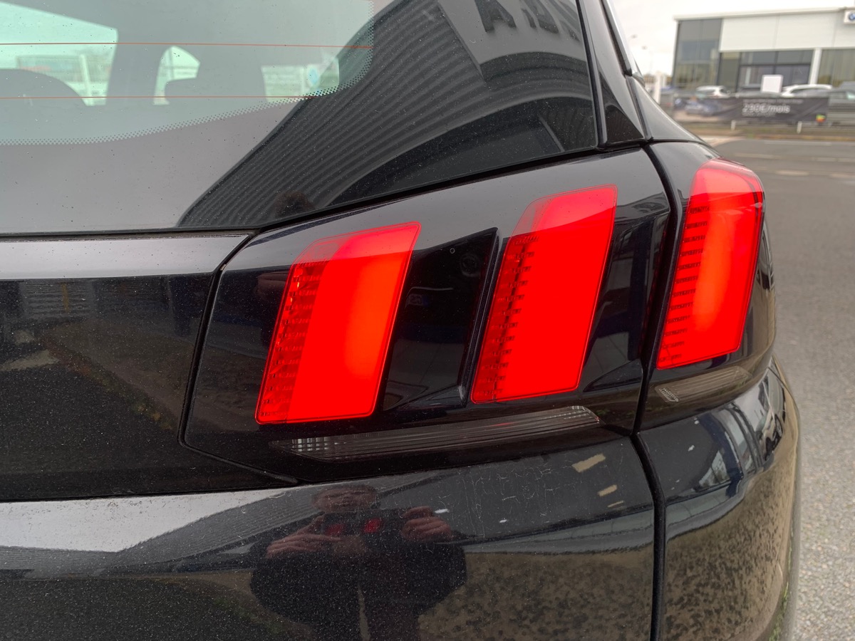 Peugeot 5008 130 ch | 7 Places | Active Pack