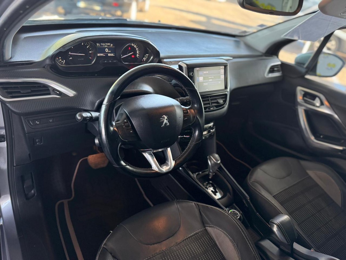Peugeot 2008 2017 97000KM  110CH  X SPORT AUTO X