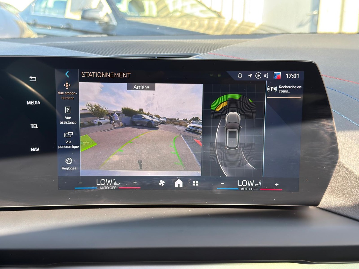Bmw Série 1 120 iA Msport / Toit panoramique / Attelage / CarPlay / Caméra de recul