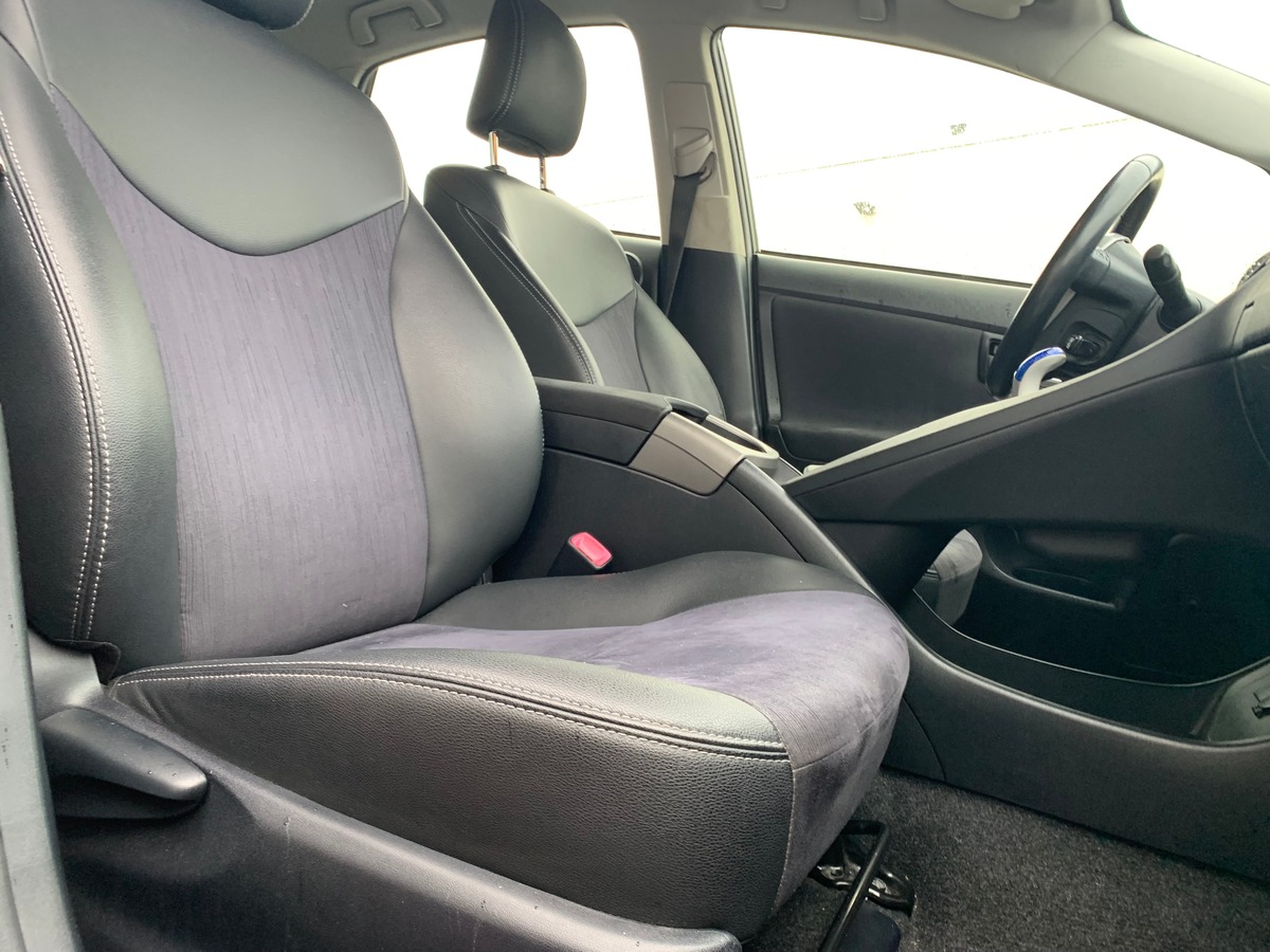 Toyota Prius 136 ch | Dynamic | Caméra de recul | Régulateur de vitesse | Climatisation