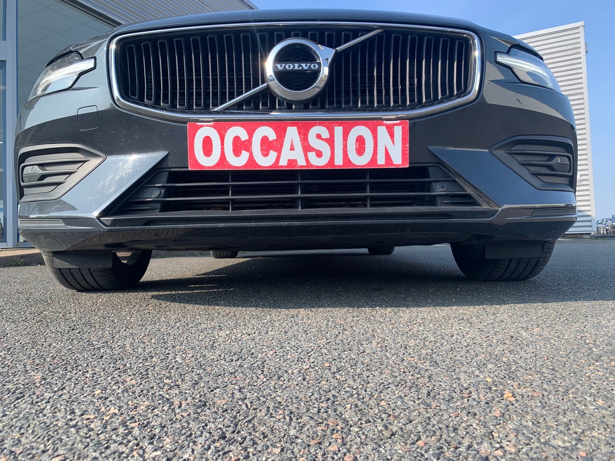 Volvo V60 150 ch | Momentum business | Caméra de recul | Avertisseur Angles Morts | Apple car Play
