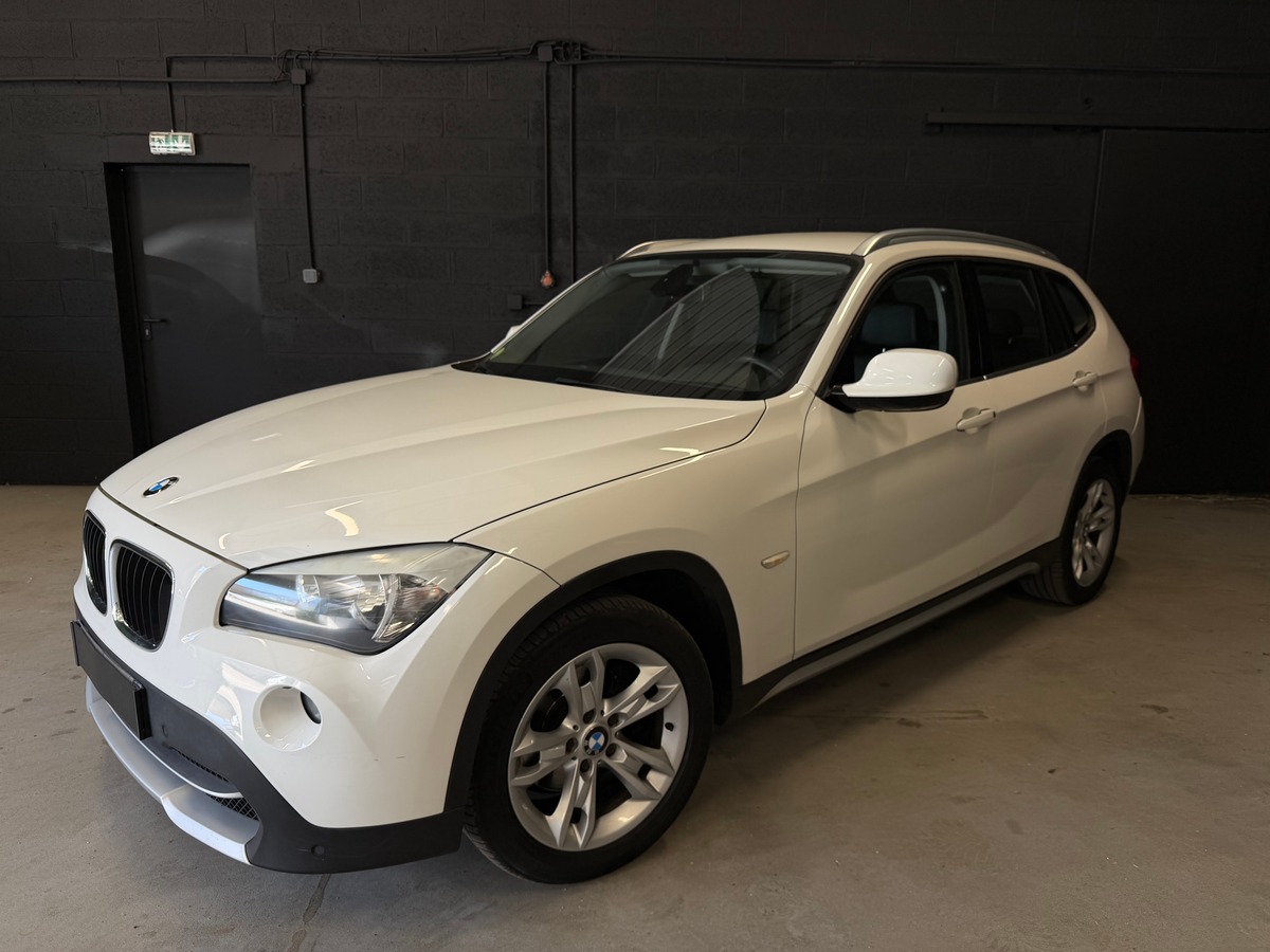 Bmw X1 E84 xdrive18 2.0 143 CV / 1er Main / GPS / Radar de stationnement Av / Ar