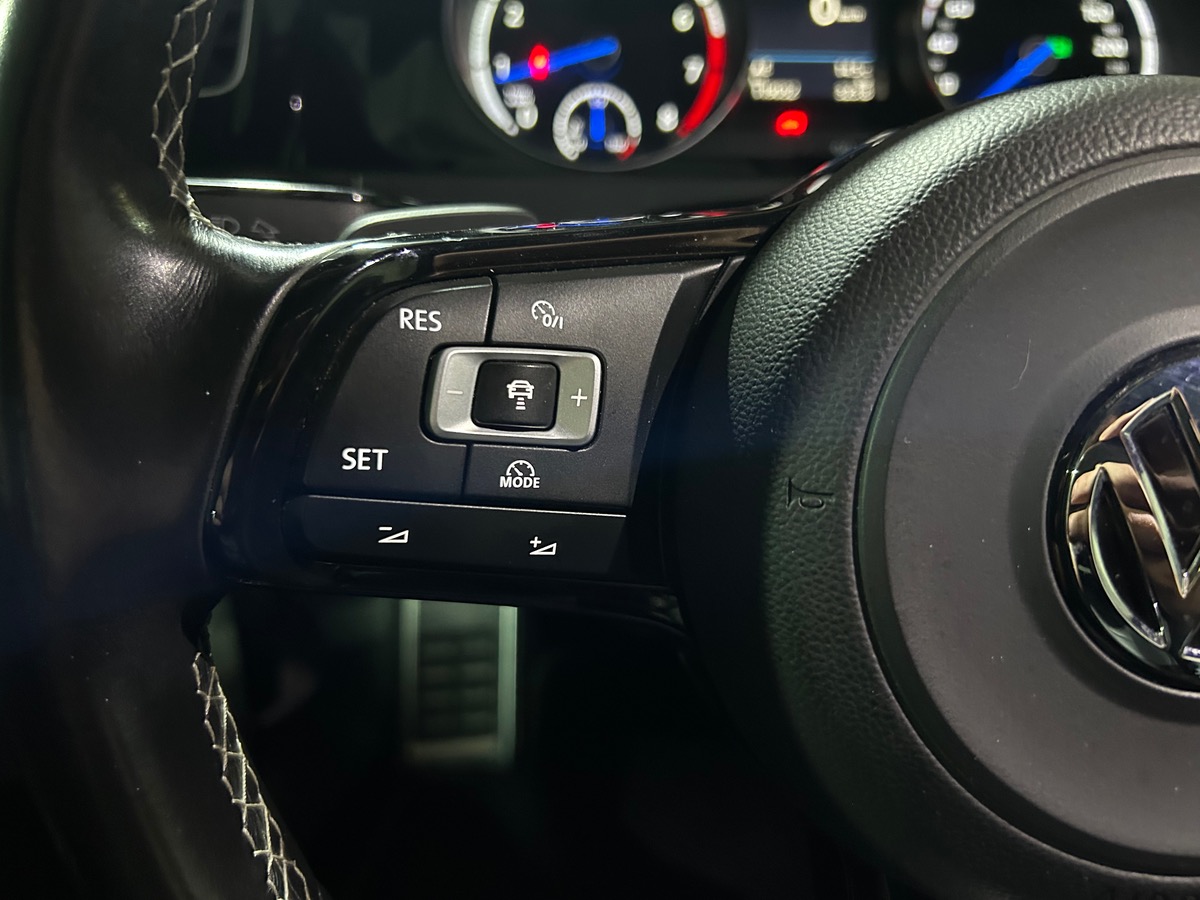 Volkswagen Golf 7R 2.0 300