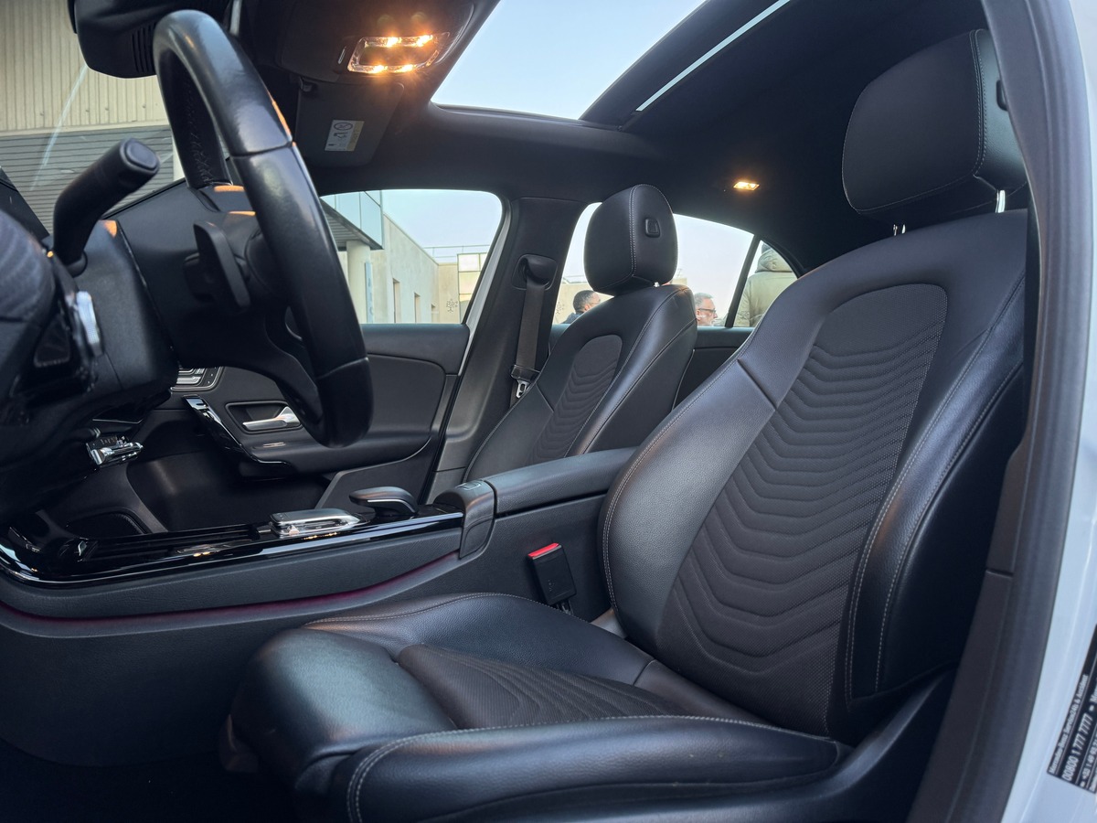 Mercedes-Benz Classe A 180 d 1.5 d 7G-DCT 116 cv Boîte auto Sièges Chaufants/ Electriques