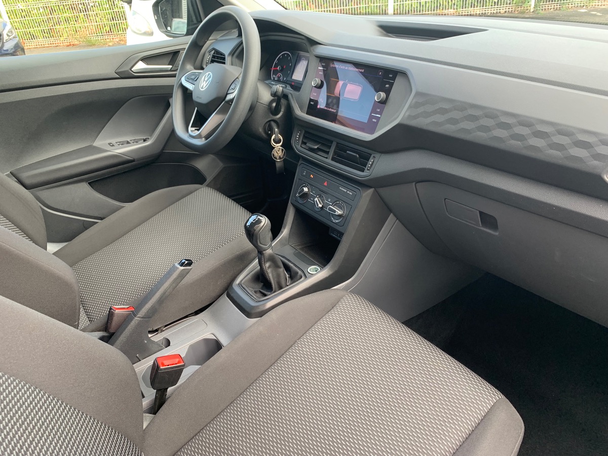Volkswagen T-Cross 95 ch | Base | Attelage | Pack Stationnement arriére avant | Climatisation