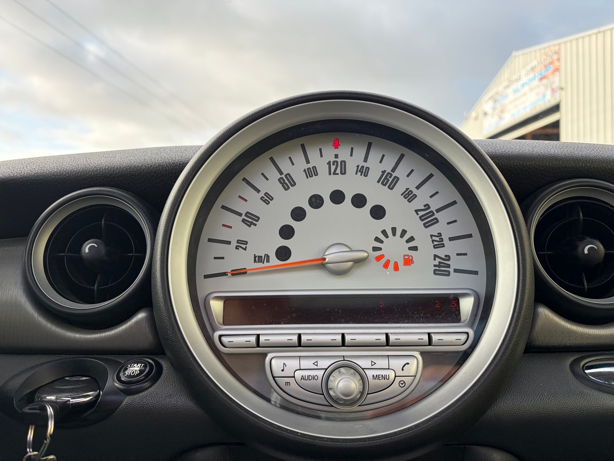 Mini Mini 2 (R56) Cooper S 1.6 i Turbo 175cv MOTEUR A CHAINE - TOIT OUVRANT - CLIM AUTO