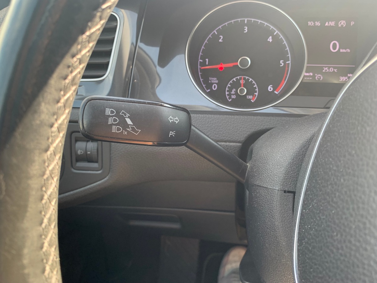 Volkswagen GOLF 7 115 ch | Confortline business | Régulateur adaptatif | Apple car play Android auto