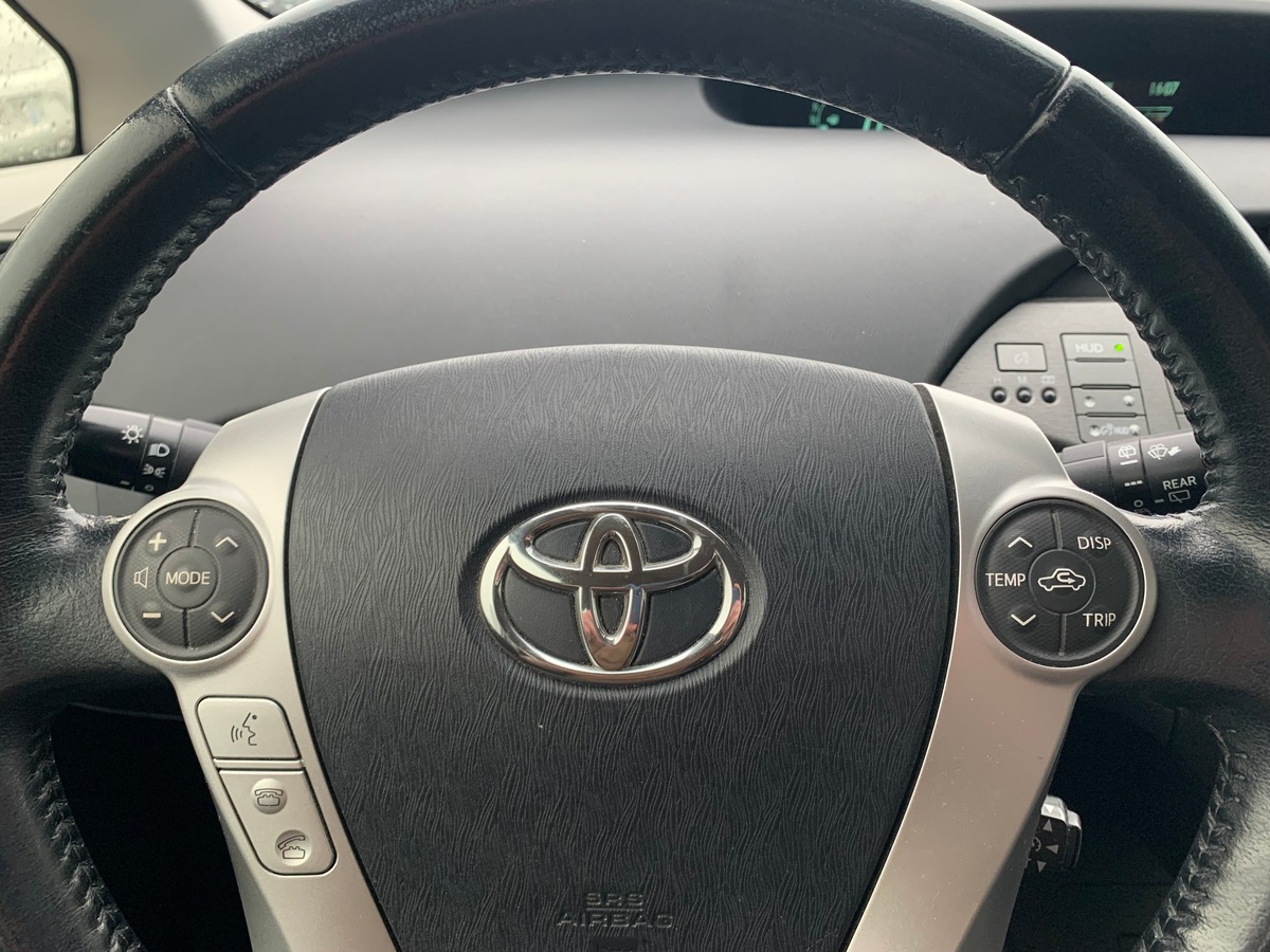 Toyota Prius 136 ch | Dynamic | Caméra de recul | Régulateur de vitesse | Climatisation