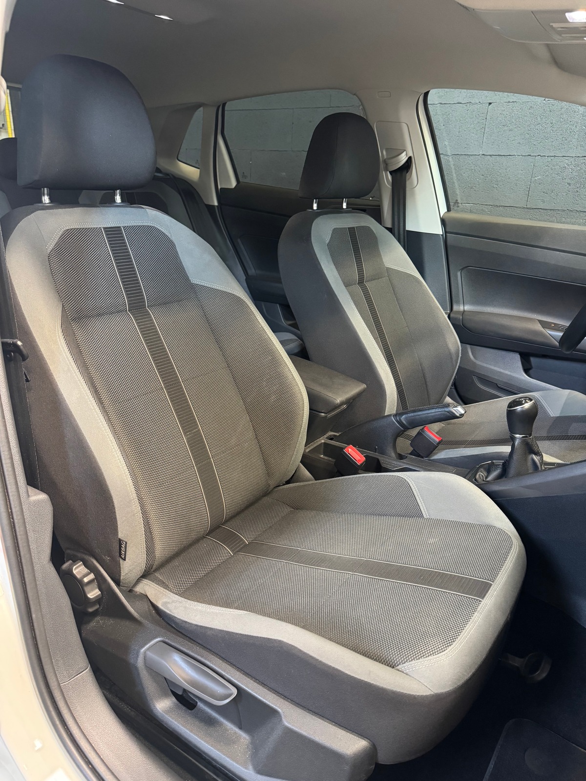 Volkswagen Polo VI 1.0 TSI 95 COPPER LINE 1ERE MAIN