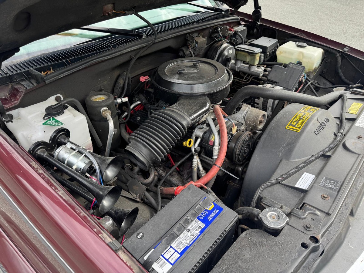 Chevrolet Suburban STARCRAFT 1500 5.7 V8 250cv 7 places