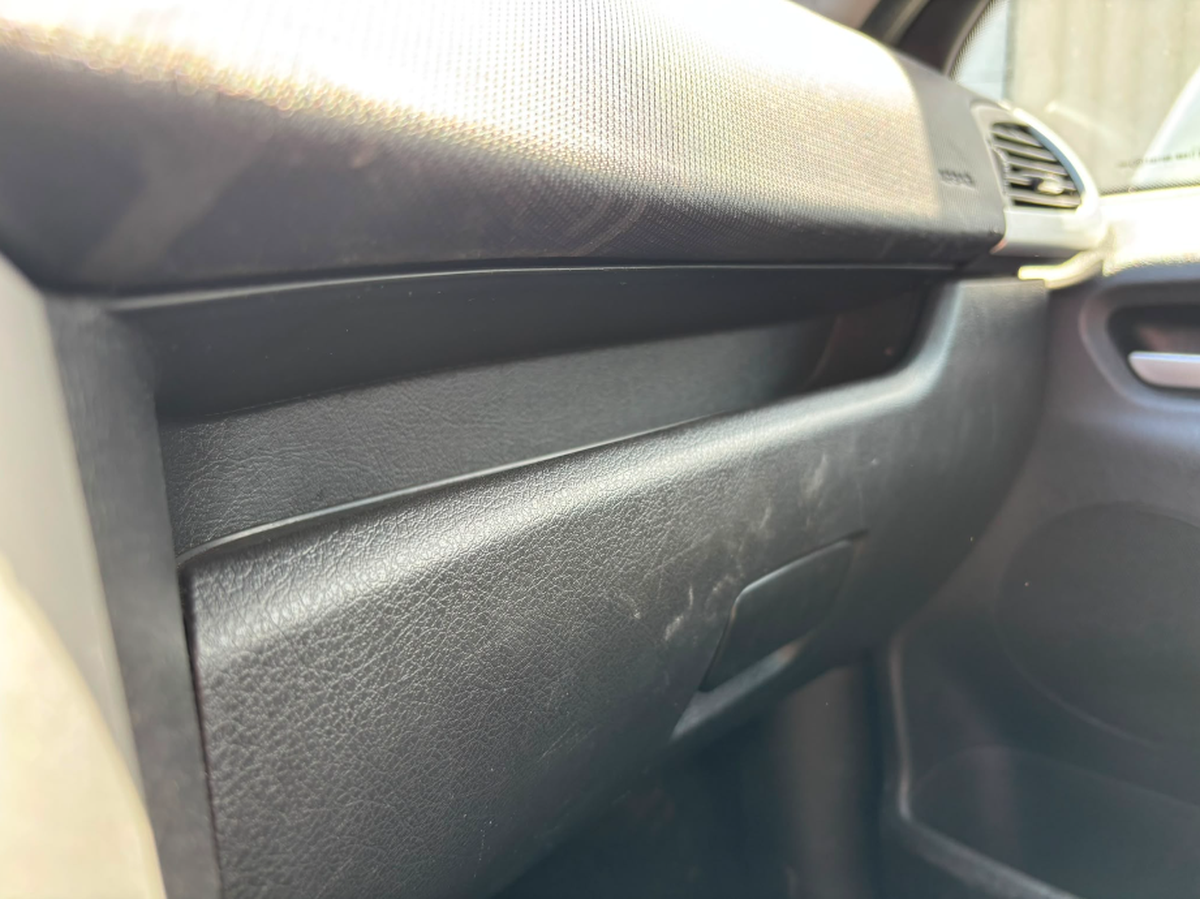 Peugeot 207 1.6 HDI 90 ch 5 portes BVM