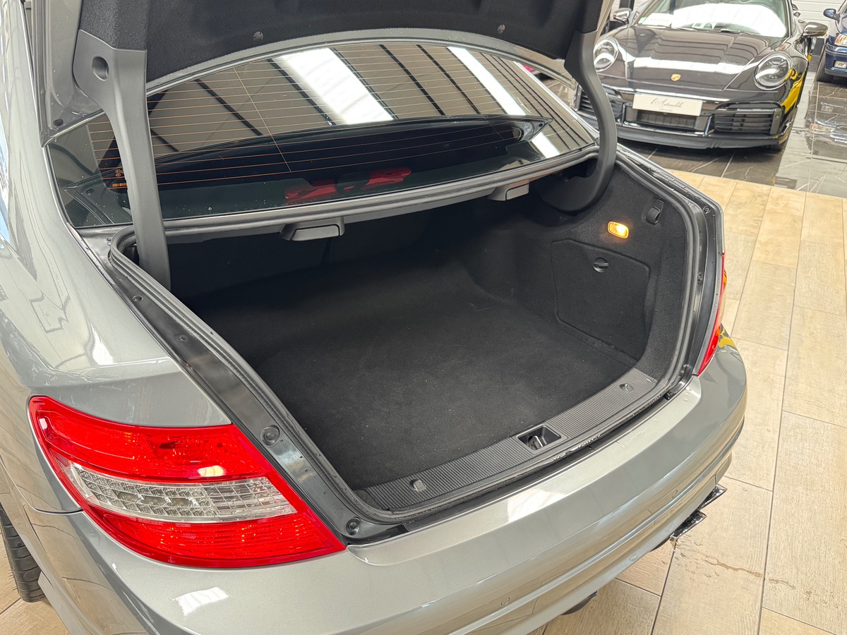 Mercedes-Benz Classe C C63AMG PERFORMANCE PLUS V8 487CV TO/CAM/CARBONE/HARMAN