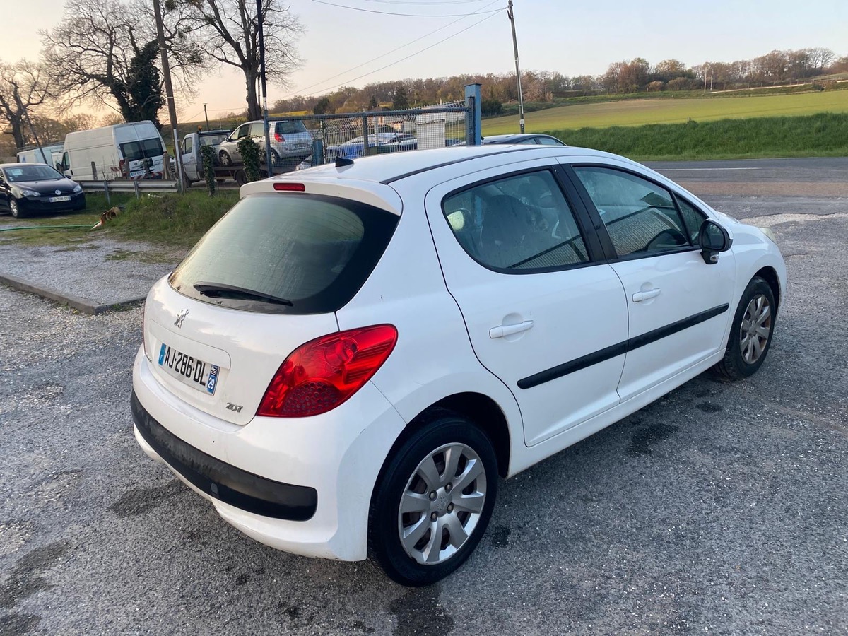 Peugeot 207 1.4 hdi 70cv