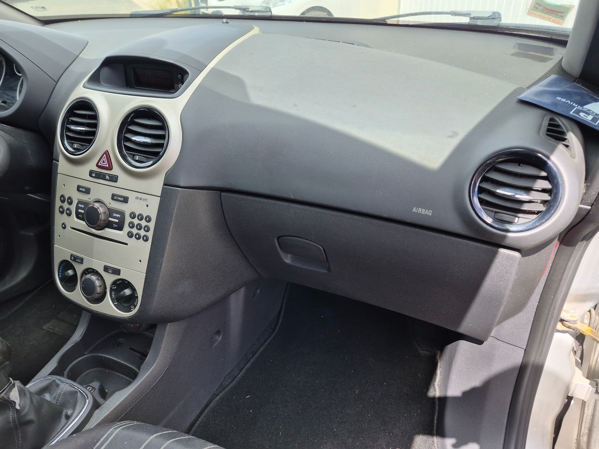Opel Corsa 1.3 cdti 75 ch Enjoy