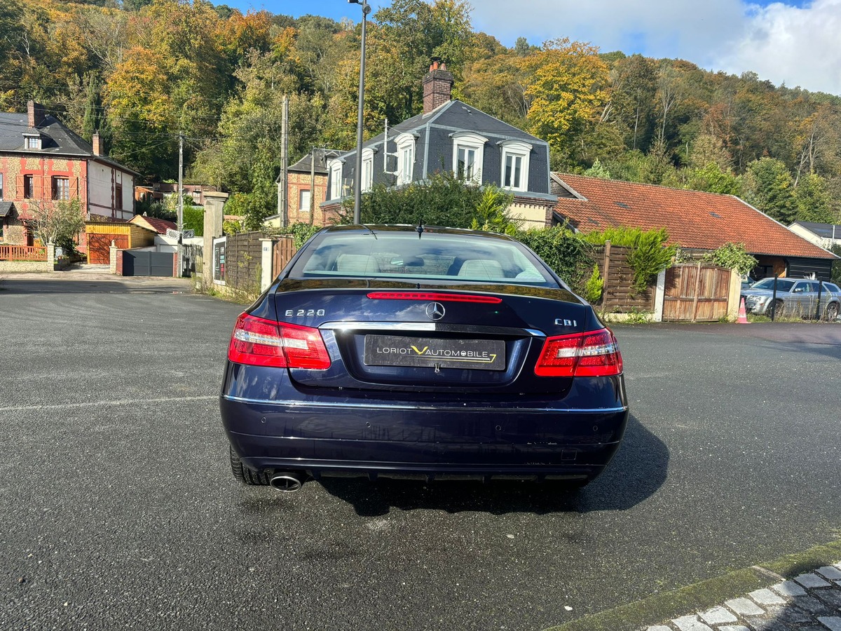 Mercedes-Benz Classe E Coupé 220 CDI BlueEfficiency Elegance