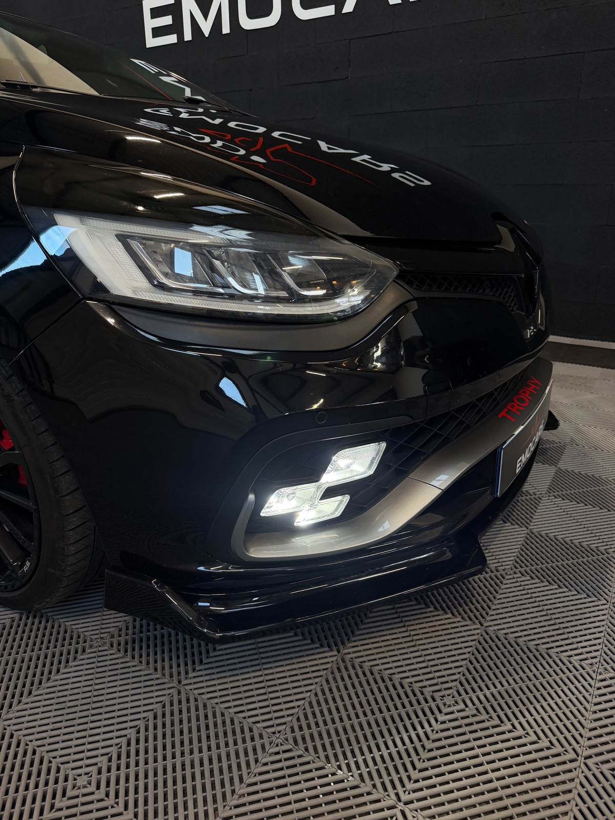 RENAULT Clio RS TROPHY Phase 2 1.6 T 16V EDC6 220 cv Boîte auto
