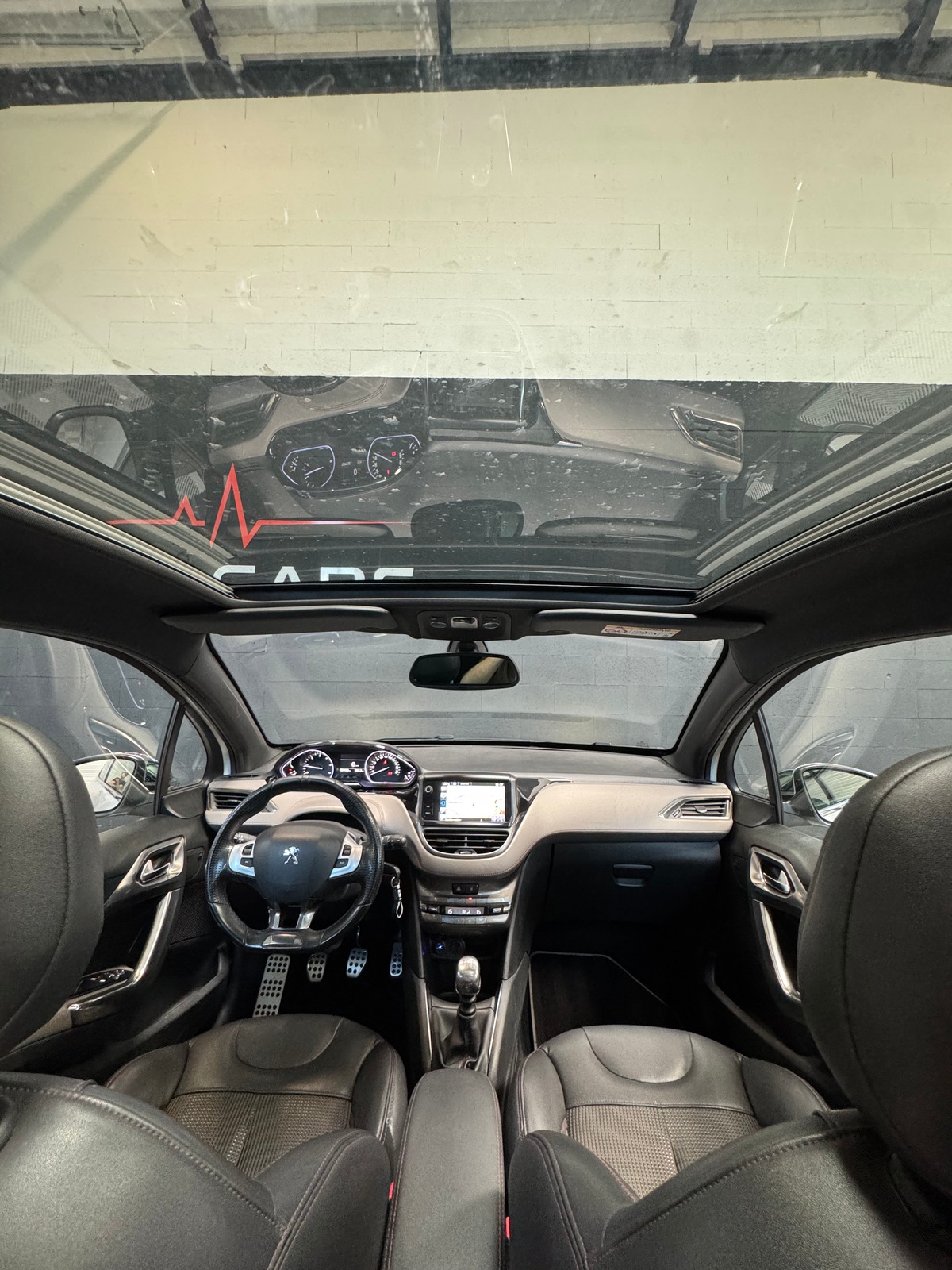Peugeot 208 XY JBL 1.6 e-HDi 115 BVM6 Park Assist