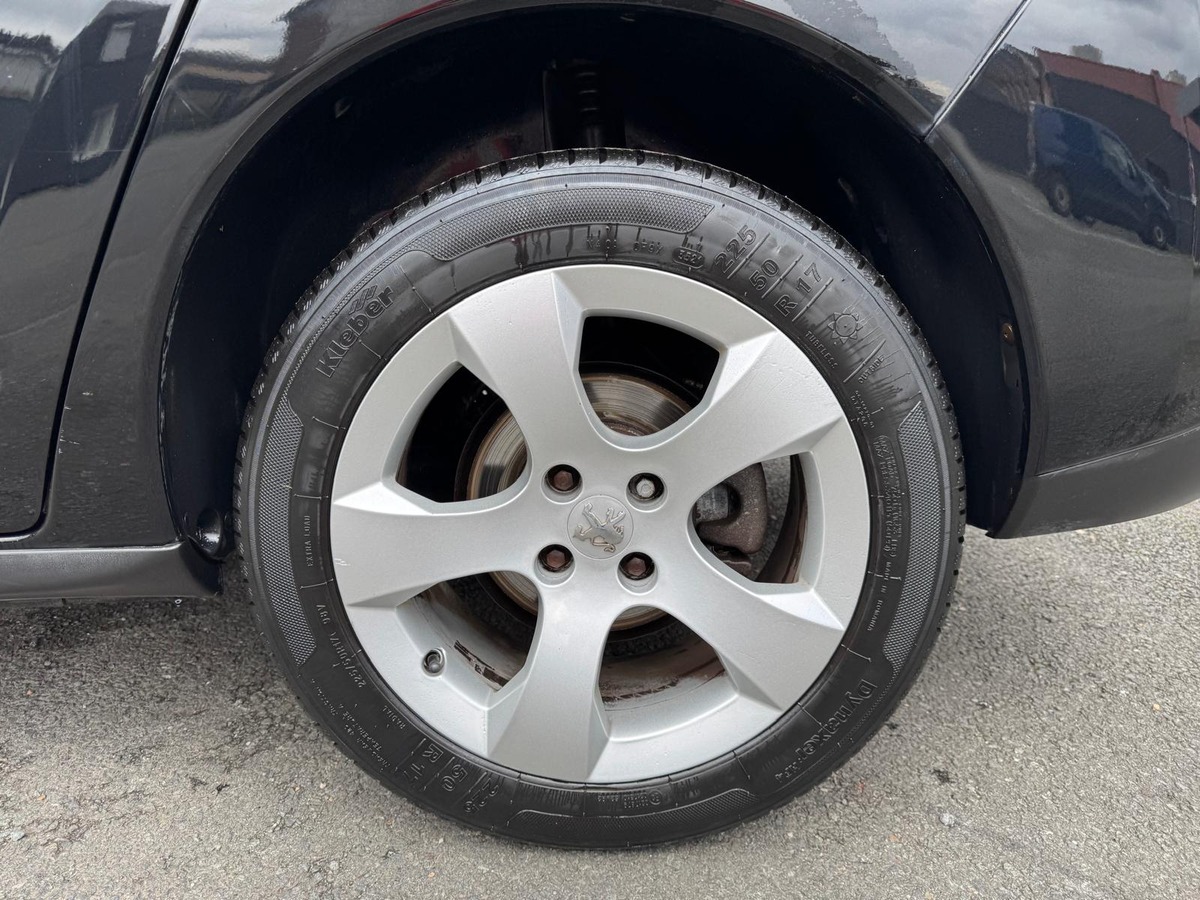 Peugeot 3008 1.6 HDi 115cv Active - Garantie
