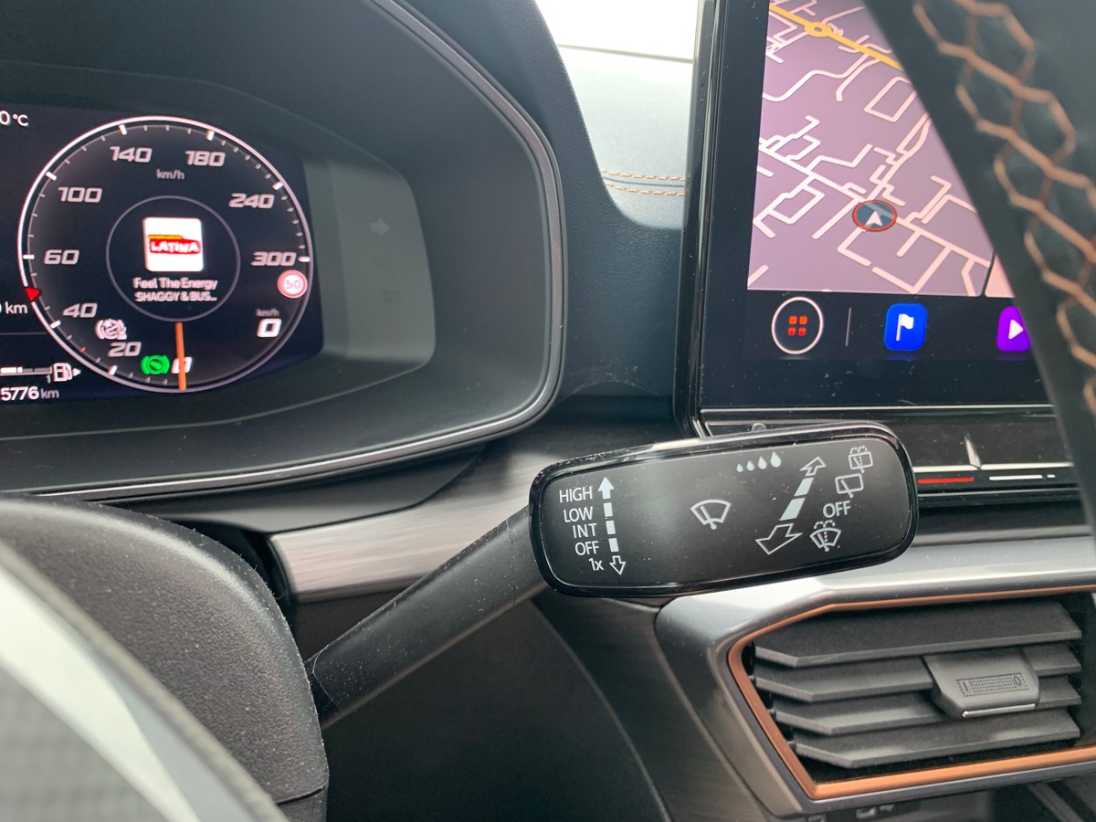 Cupra FORMENTOR E-HYBRID 204 | Business Edition | Cuir | Apple Car Play | Toit ouvrant panoramique