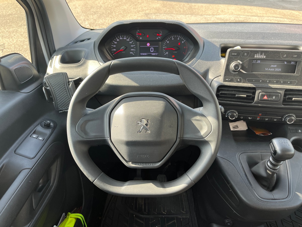 Peugeot Rifter ACTIVE BUSINESS, 1.5 BLUEHDI 100ch, ATTELAGE, FEUX AUTOMATIQUE