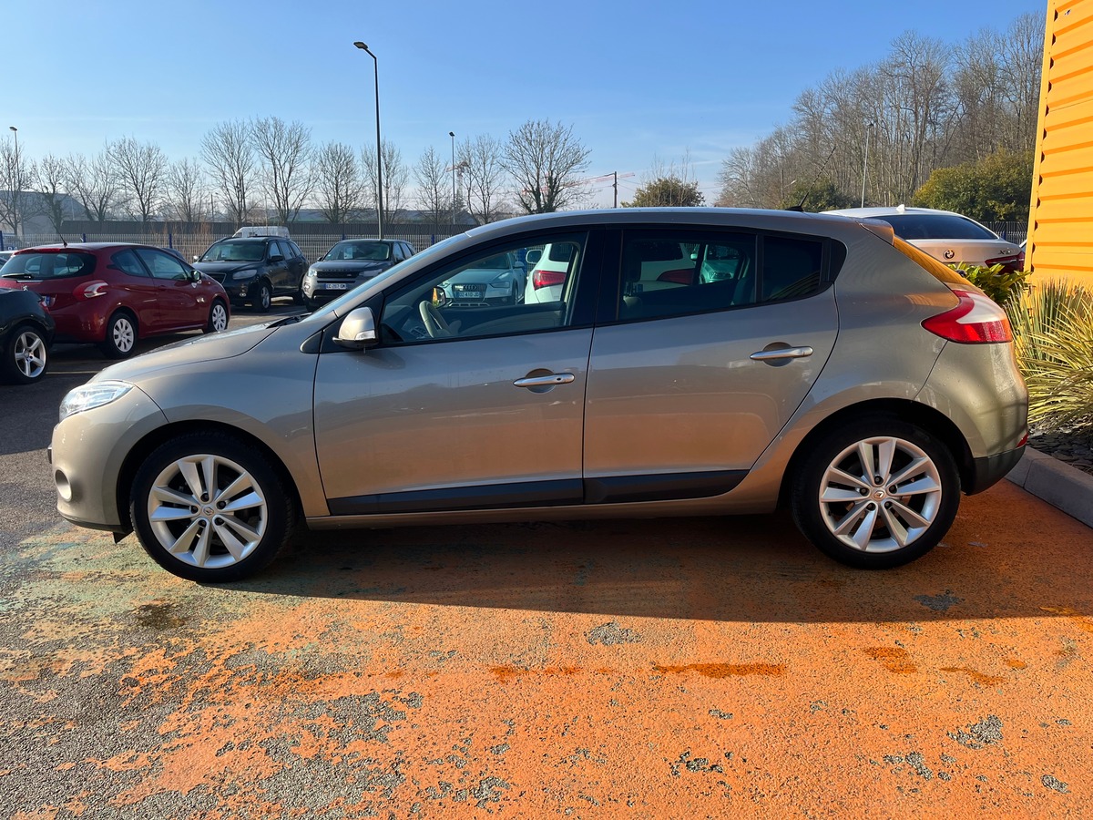 RENAULT Megane III 1.4 TCe 131 CH PRIVILÈGE