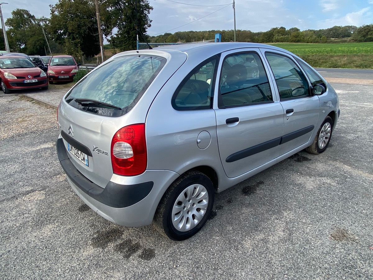 Citroën Xsara picasso 1.8i 115cv faibles km garantie 03 mois 115002km 