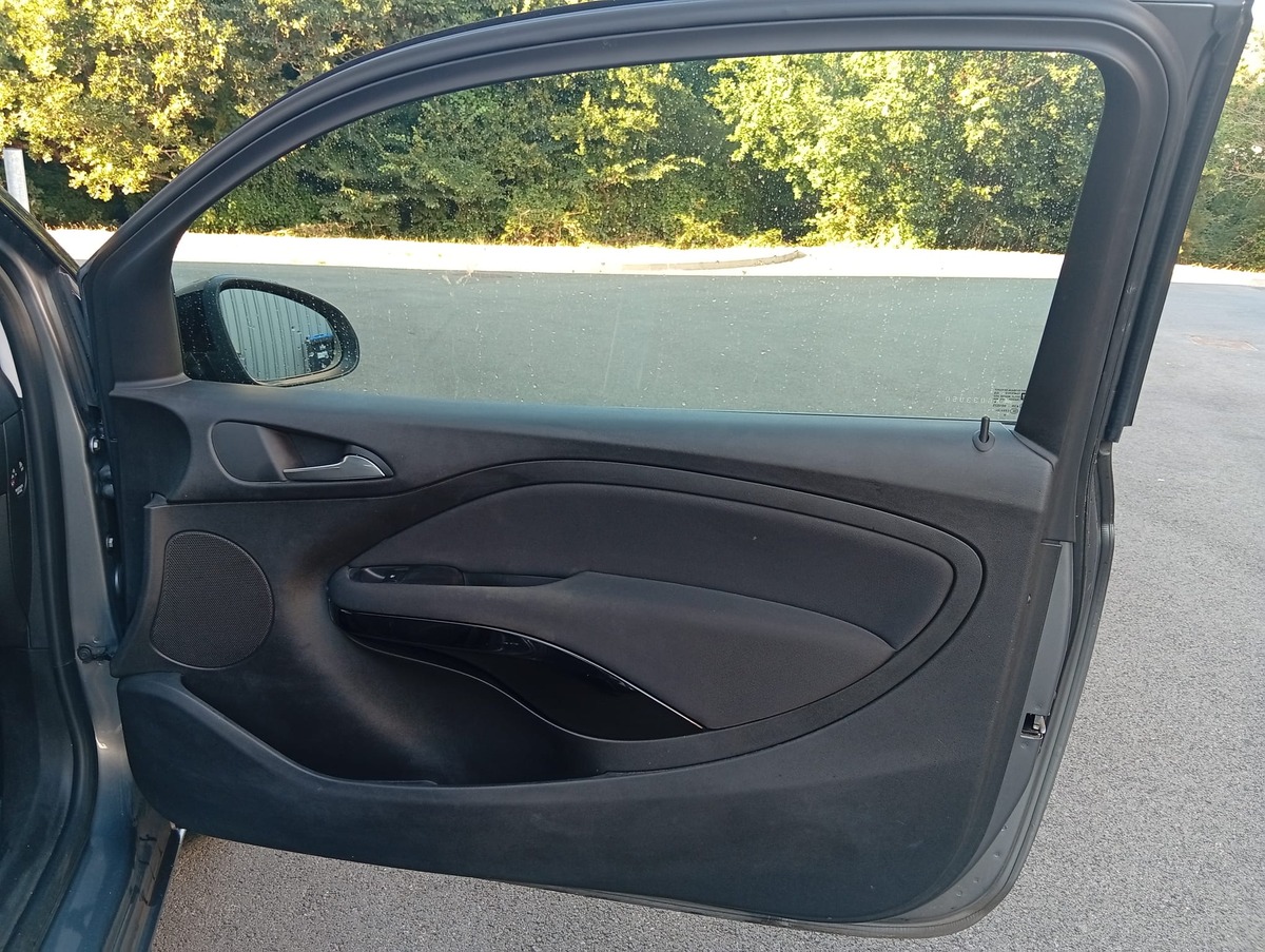 Opel Adam Rocks 1.4 Twinport 87ch Start/Stop