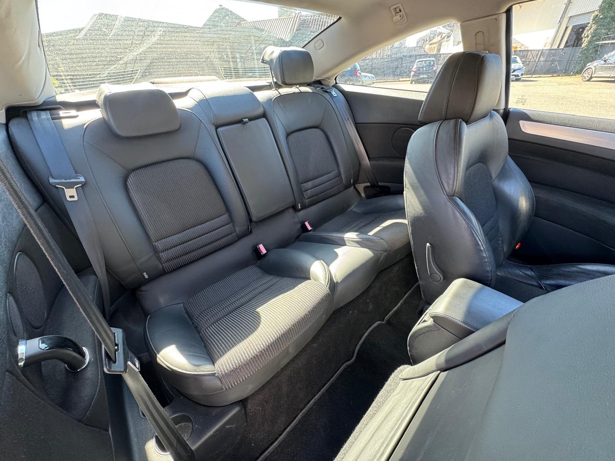 Peugeot 407 Coupe 2.0 HDI 135ch Elixir