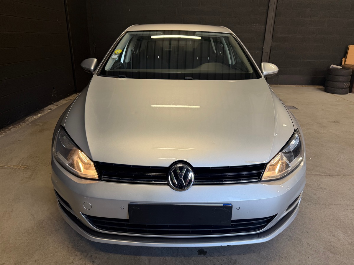 Volkswagen Golf 7 VII tdi 1.6 90ch Confortline