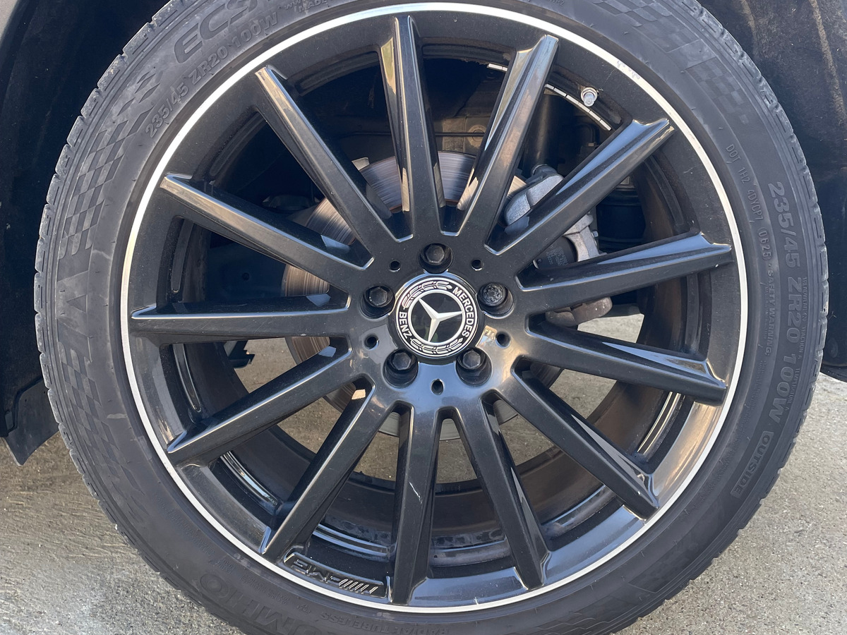 Mercedes Benz GLA 200 AMG