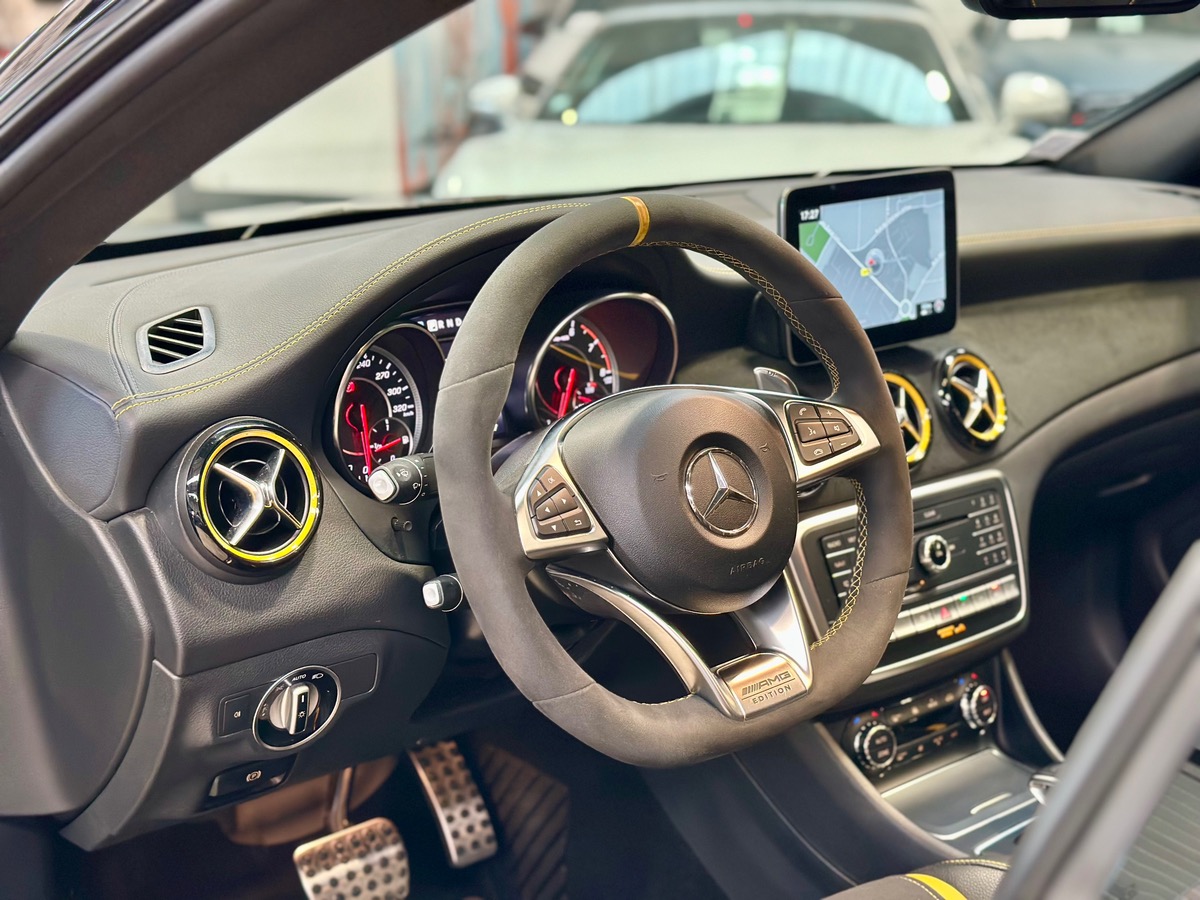 Mercedes-Benz CLA (2) 45 AMG 381 Yellow Night Edition 4Matic 7G-DCT Full