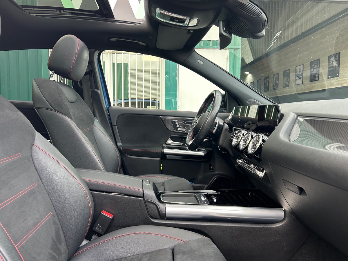 Mercedes Benz GLA 200 D AMG LINE