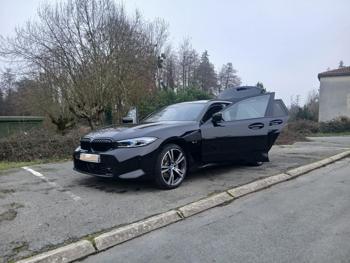 Bmw 320e touring xdrive 204 ch | M SPORT | XDRIVE | Attelage | Caméra de recul | Eclairage ambiance