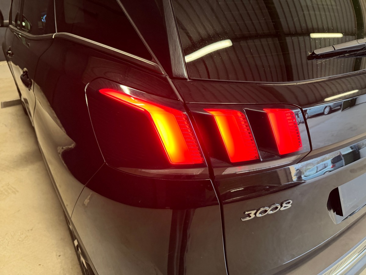 Peugeot 3008 1.5 hdi Allure Cock Pit / Hayon Electrique / Carplay Android / Caméra de Recul