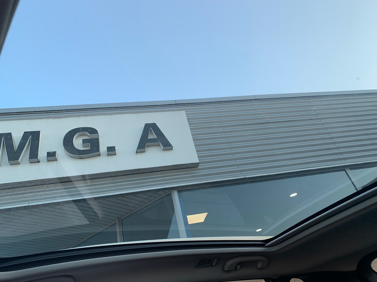 Nissan Qashqai 130 ch | Black edition | Caméra vue panoramique 360° | Toit panoramique | Jantes Alu