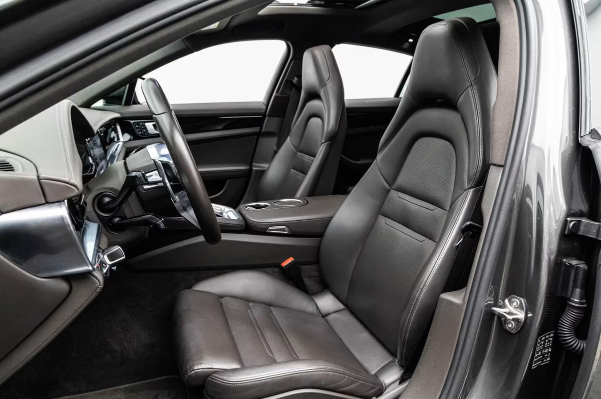 Porsche Panamera II 3.0 V6 462ch 4 E-Hybrid/Bose/Toit ouvrant/Pack sport chrono