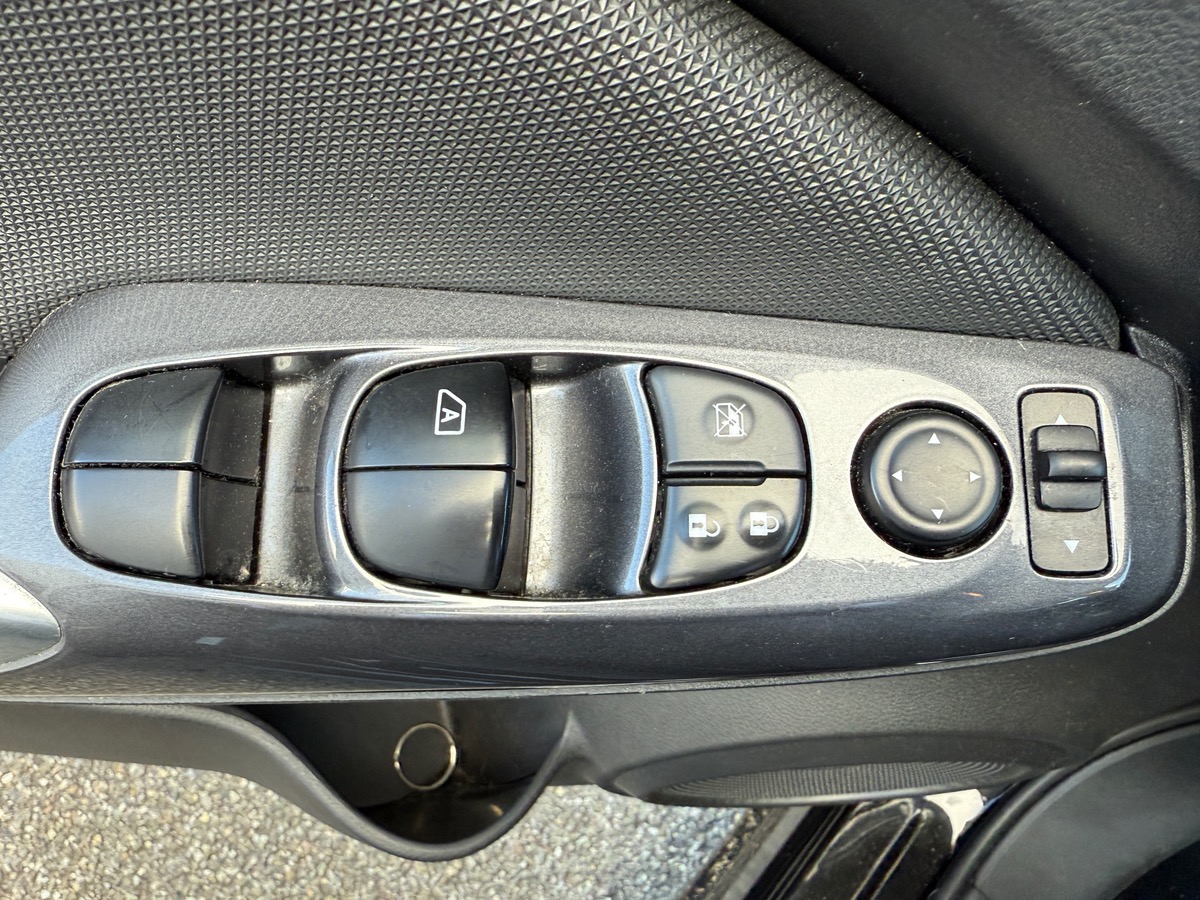 Nissan Juke II 1.0 DIG-T  114 cv Acenta, Camera de recul