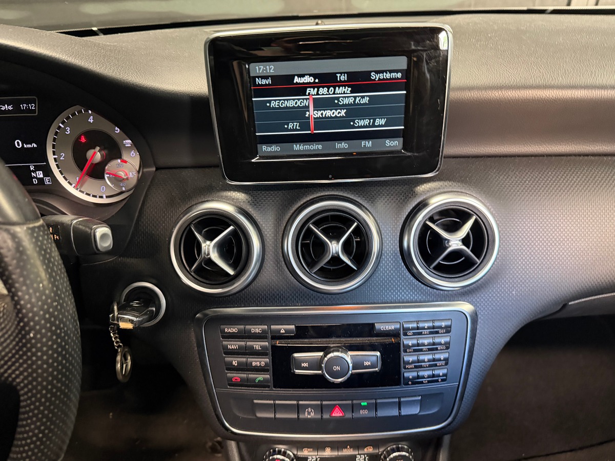 Mercedes Benz Classe A 180 cdi Sensation / Toit Panoramique Ouvrant
