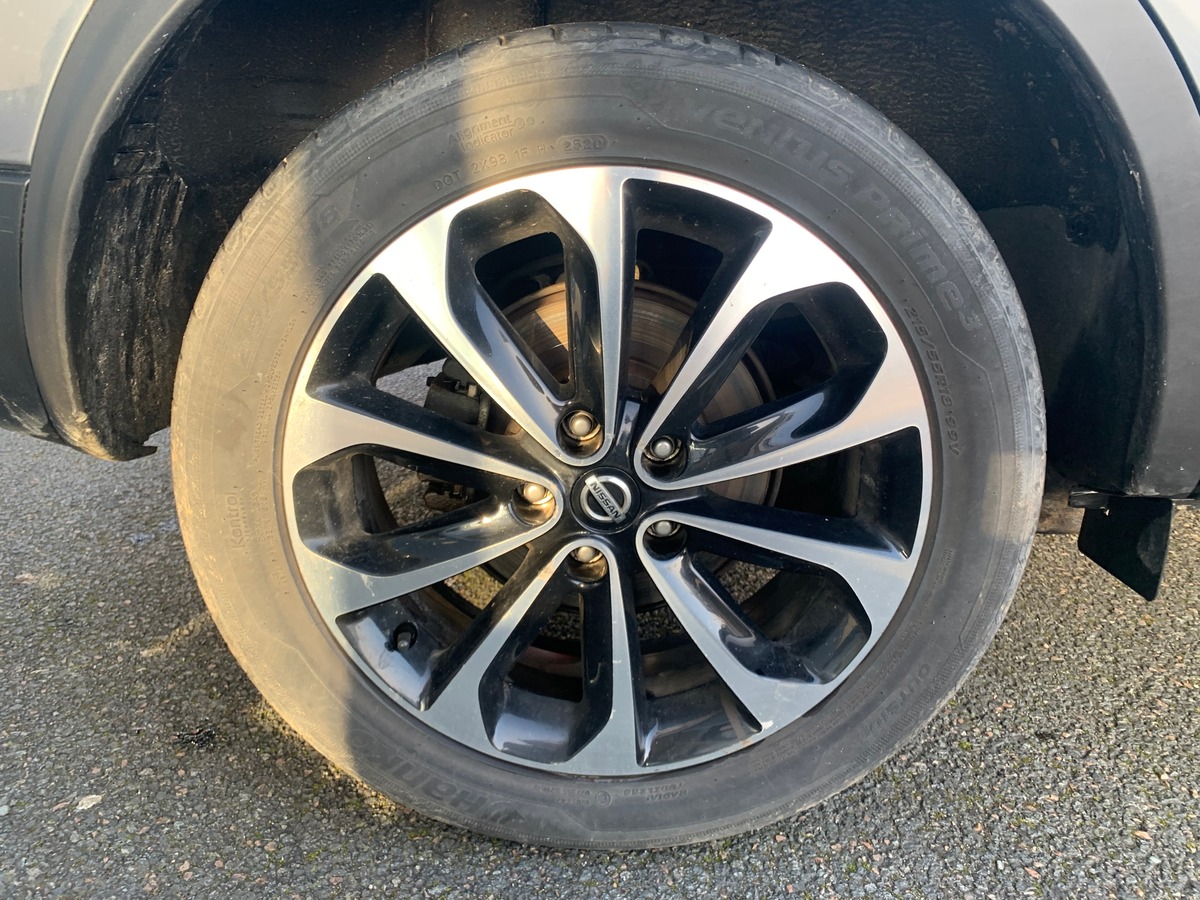 Nissan Qashqai+2 130 ch | 1.6 DCI | 7 Places | Toit Panoramique | GPS | Caméra de recul | Jantes 18'