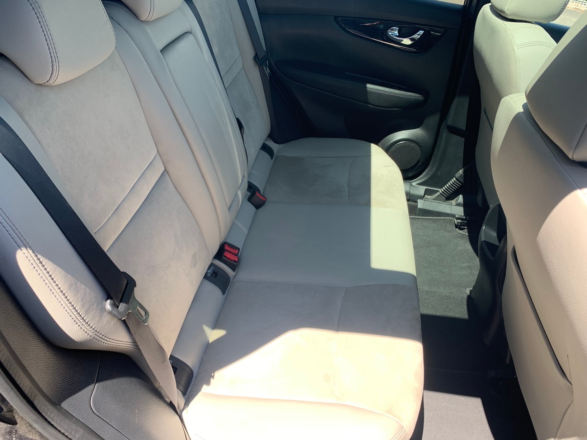 Nissan Qashqai 130 ch | Tekna | Toit panoramique | Caméra de recul | Régulateur vitesse | Attelage