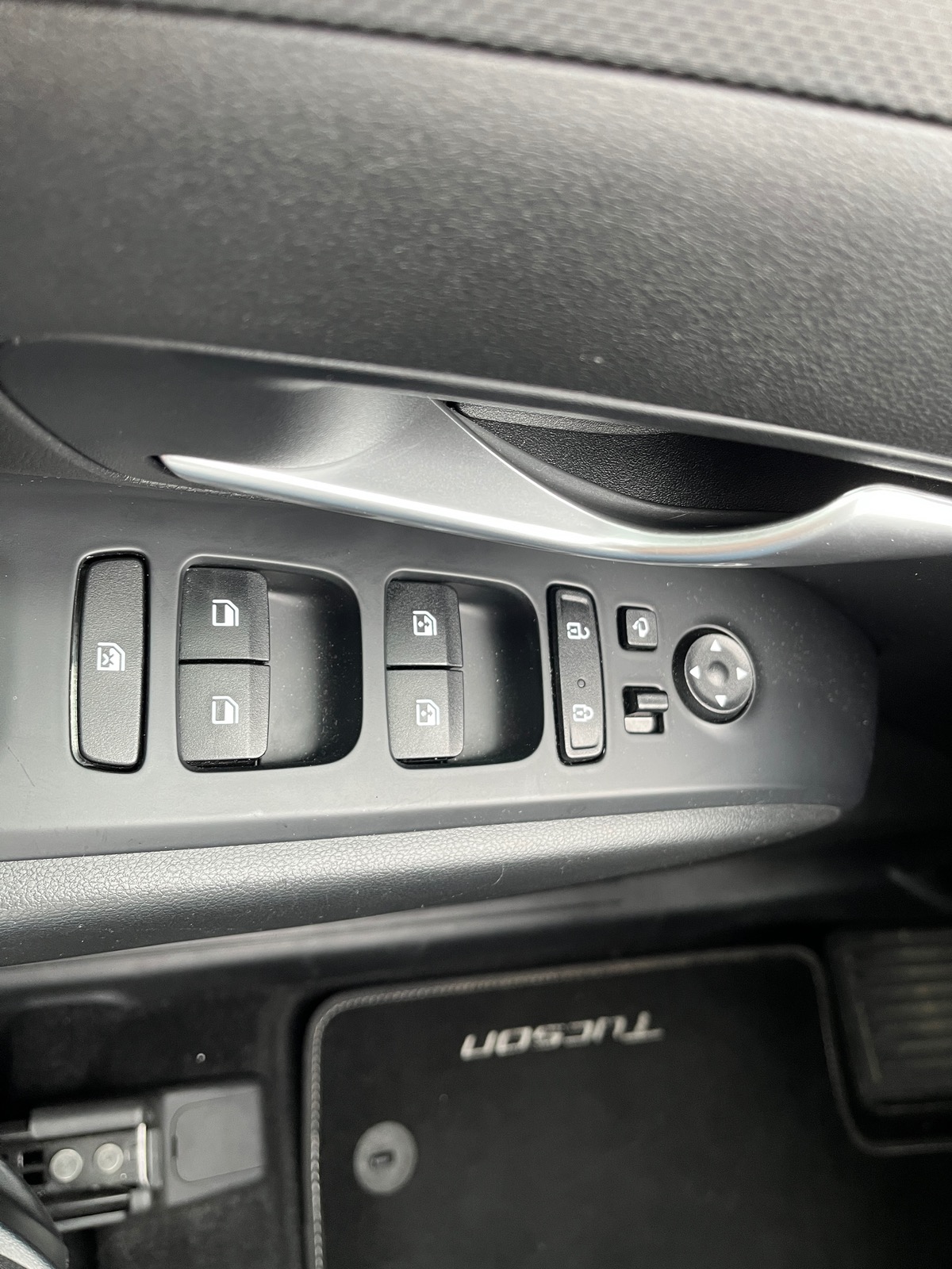 Hyundai Tucson 1.6 Hybrid 230 Intuitive, Suivi complet Hyundai, Attelage Amovible, CarPlay