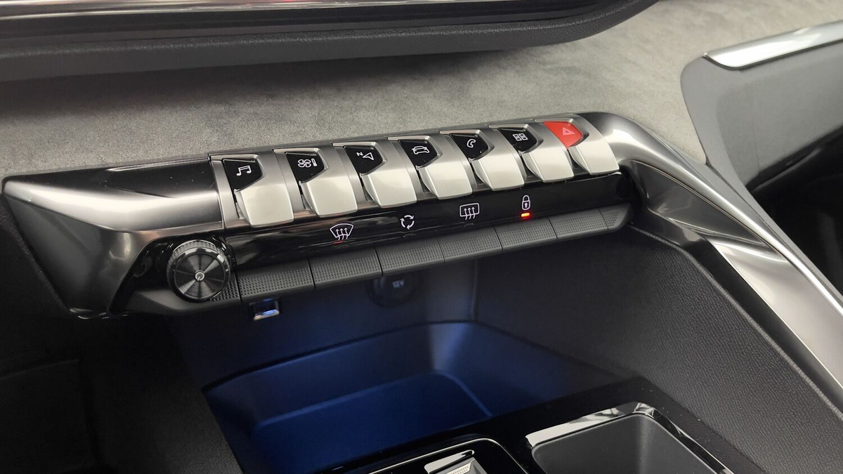 Peugeot 5008 III 1.2 PureTech 130 GT EAT8 | Pack City 1 | Eclairage d'ambiance | PLUSIEURS COLORIS