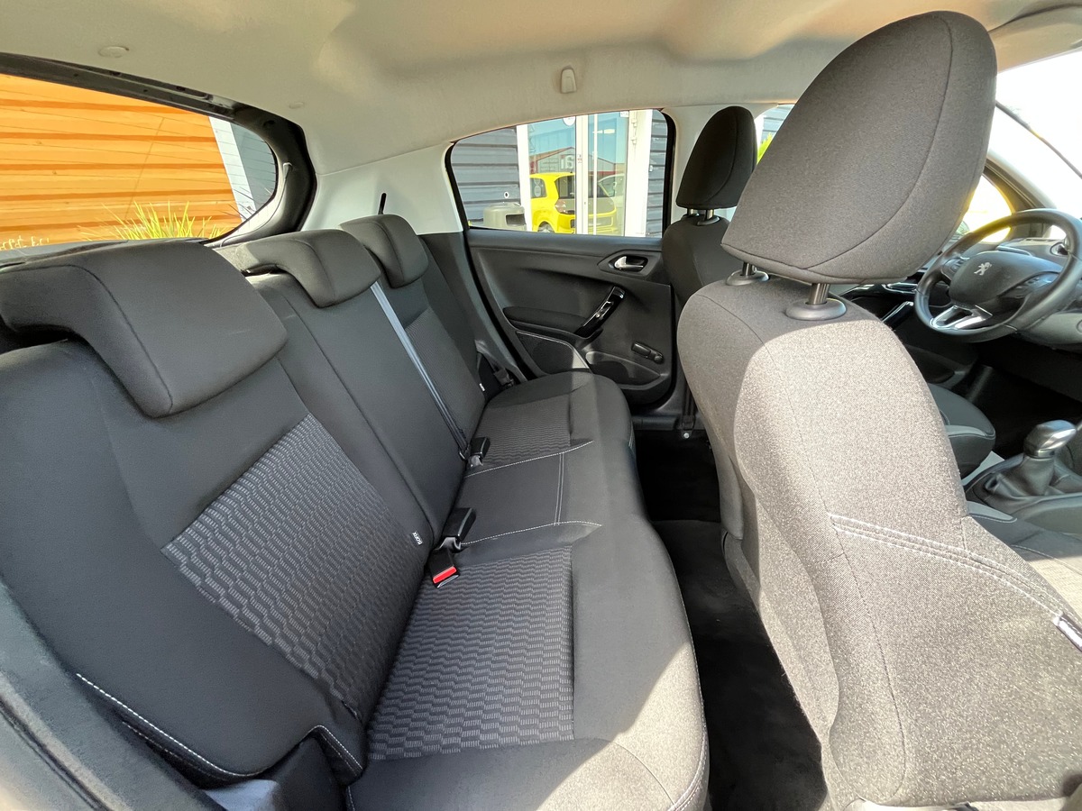 Peugeot 208 5 Portes 1.2 VTi 82 ch