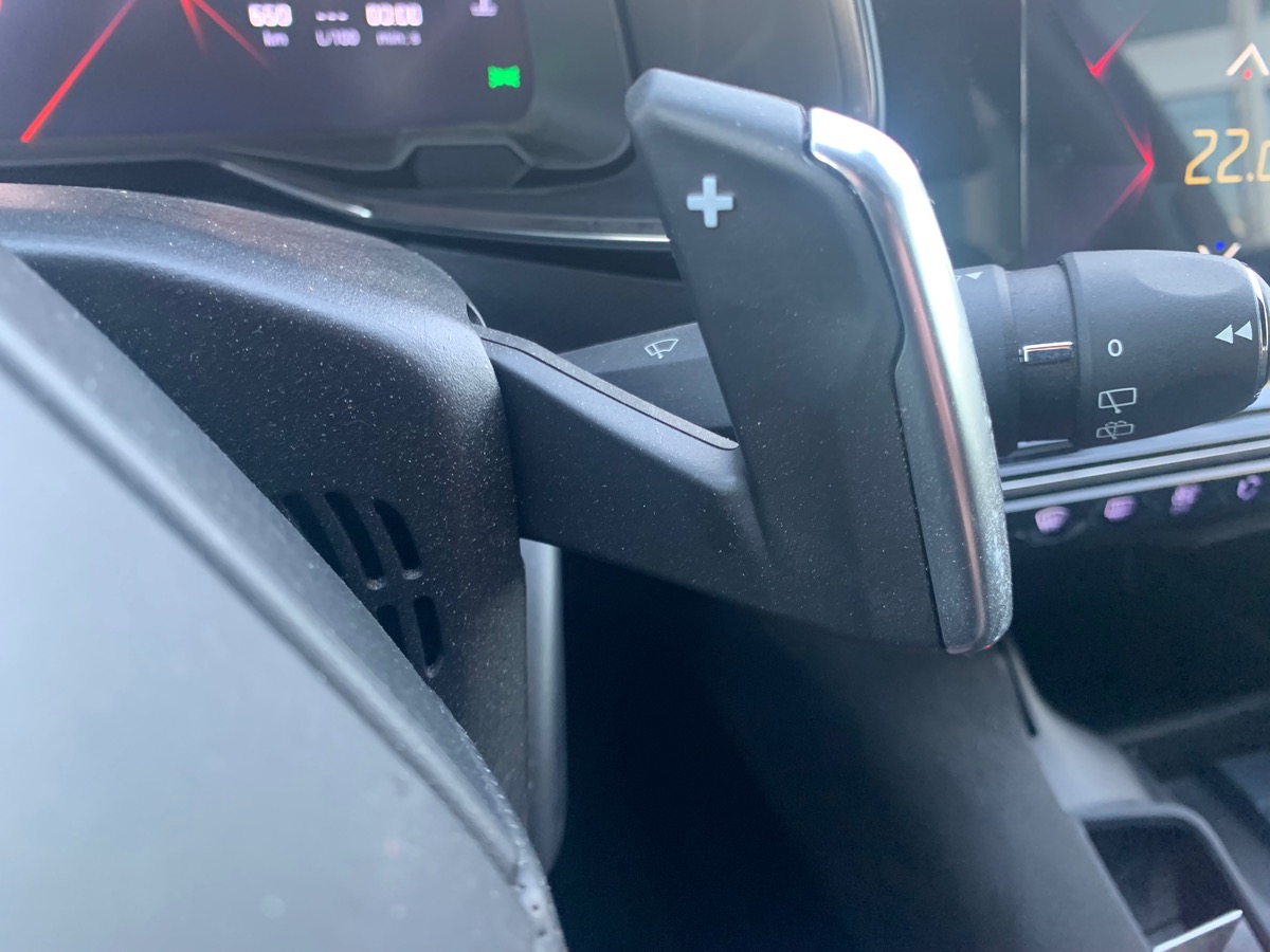 DS DS 7 130 ch | PERFORMANCE LINE + | Caméra de recul | Coffre mains-libres | Sièges électriques