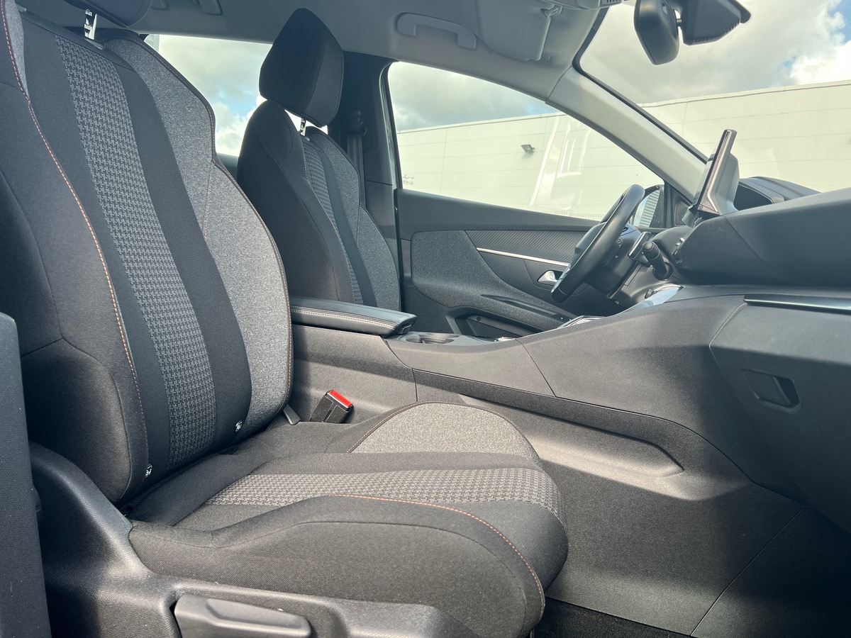 Peugeot 3008 130 ch | ACTIVE BUSINESS | EAT8 | Garantie jusqu'au 16/05/2026 | Caméra de recul