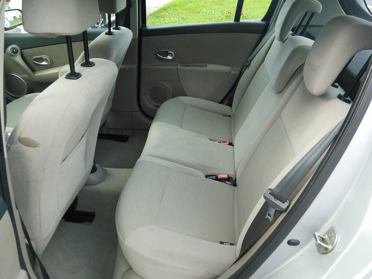 RENAULT Clio III 5 Portes 1.5 dCi 86 cv Privilege CLIM - distribution faite