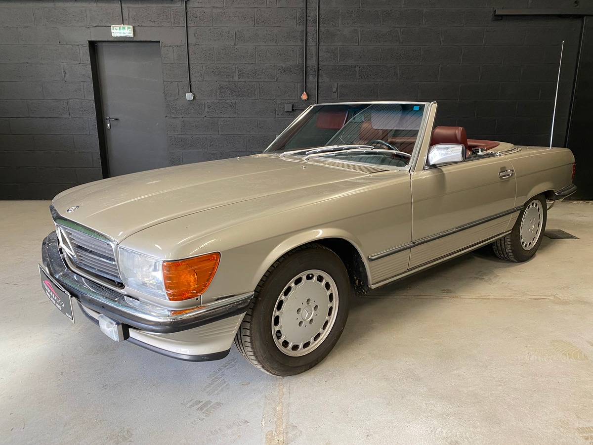 Mercedes-Benz Classe SL 560 v8 cabriolet w 107