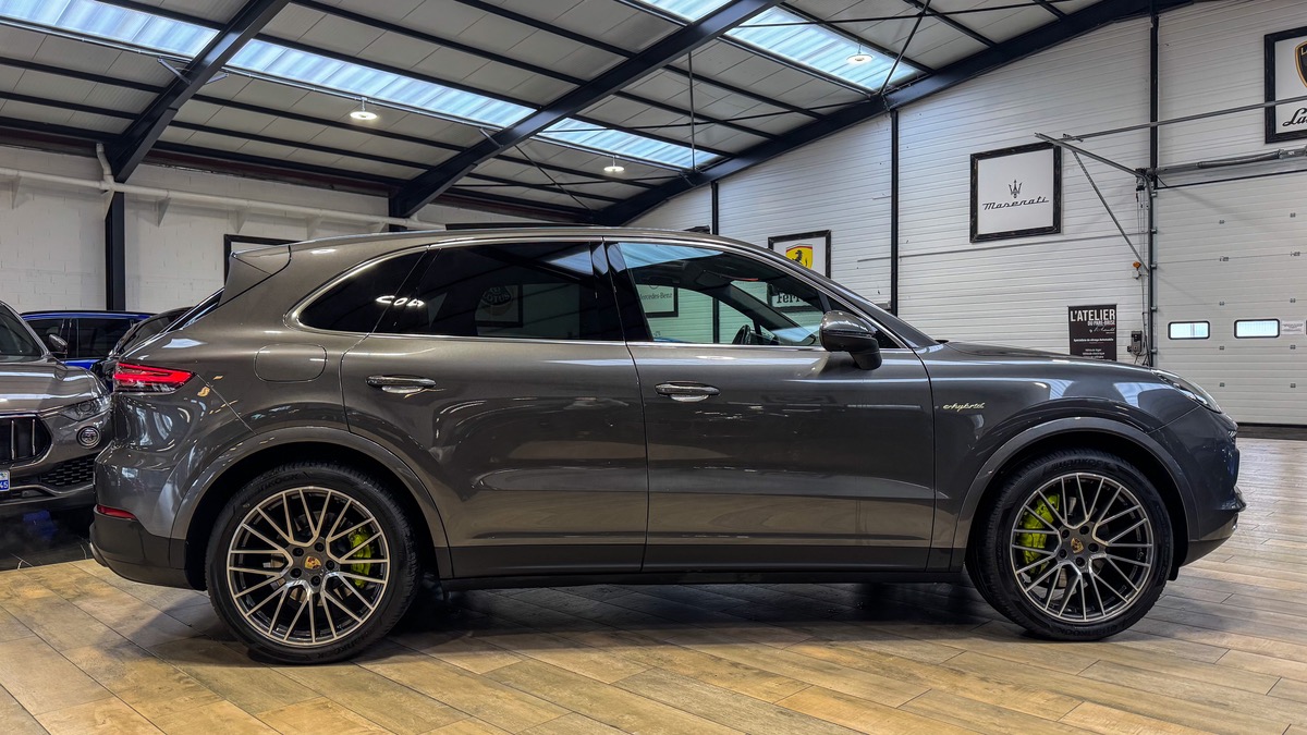 Porsche Cayenne III 3.0 V6 E-HYBRID 462 / FRANCE / 1ERE MAIN