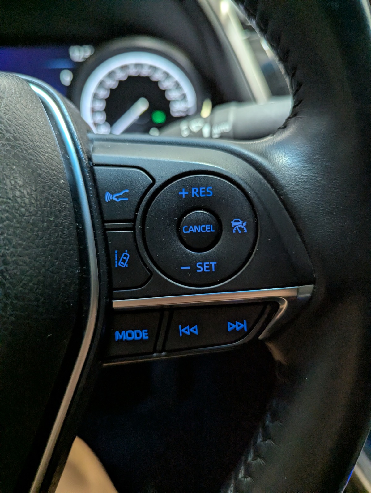 Toyota Camry 2.5 218h Design
